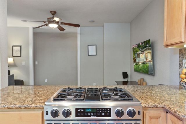 1212 W Walnut St, Stockton, CA 95203