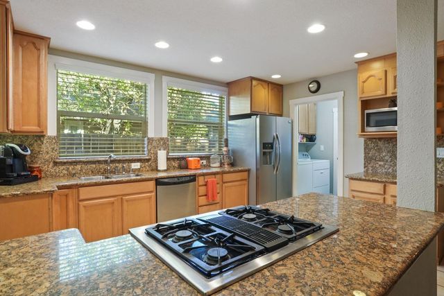 1212 W Walnut St, Stockton, CA 95203