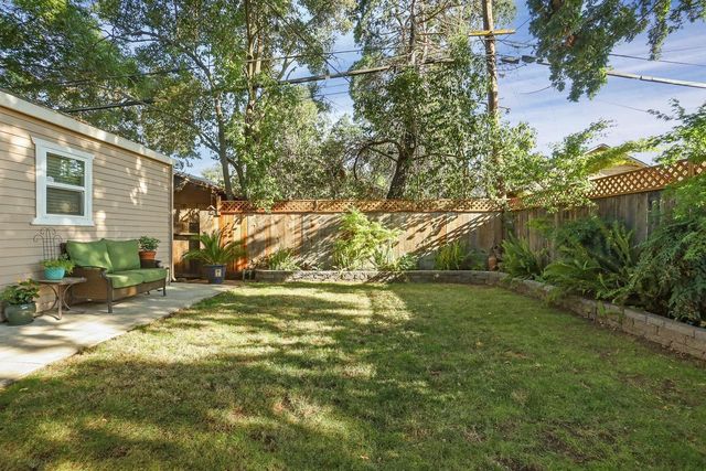 1212 W Walnut St, Stockton, CA 95203