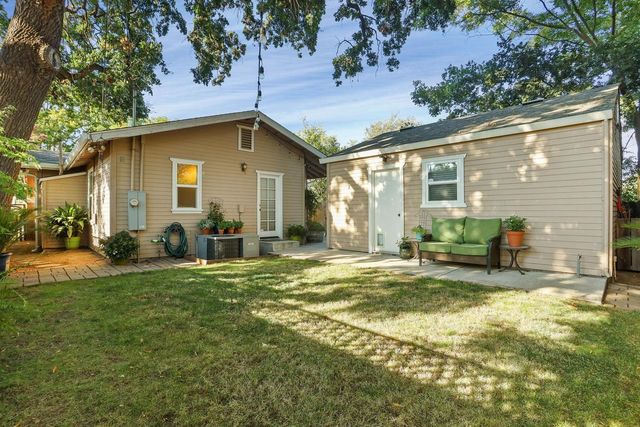 1212 W Walnut St, Stockton, CA 95203