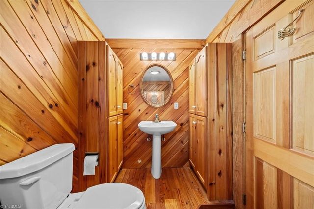 5506 Grove Forrest Drive, High Point, NC 27263