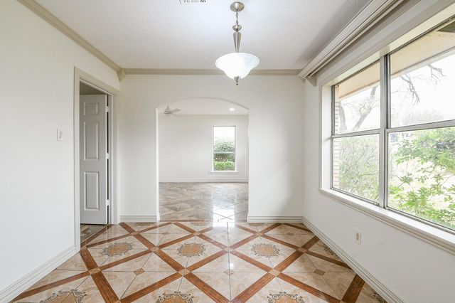 901 Redondo Drive, Houston, TX 77015