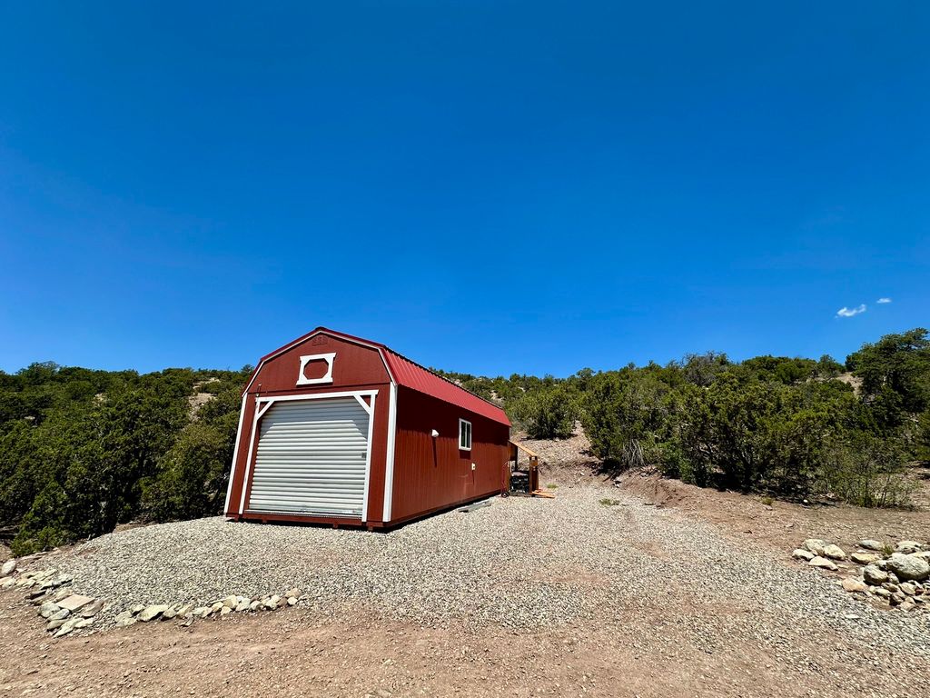 Image 30 of property listing at 51 Calle Gurule C, Santa Fe, NM 87505