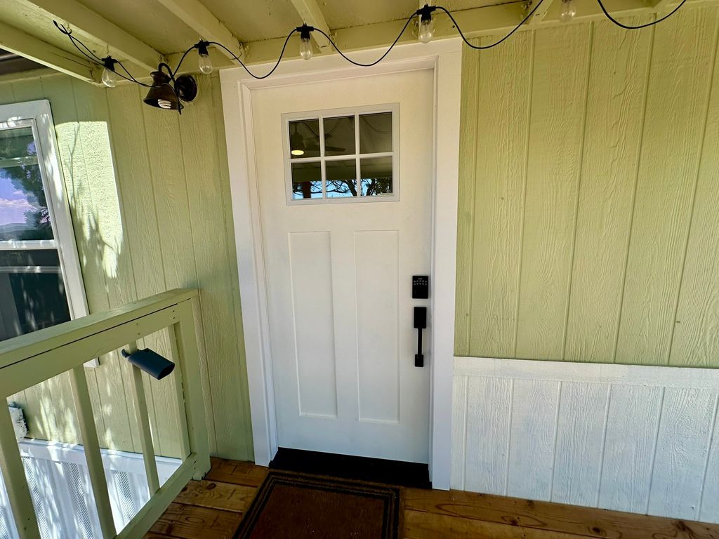Image 7 of property listing at 51 Calle Gurule C, Santa Fe, NM 87505