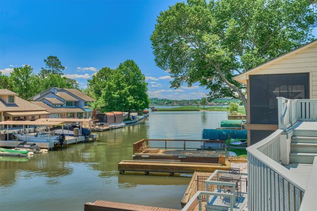 3142 Lazy Lake Lane, Montgomery, TX 77356