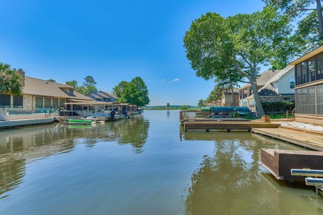 3142 Lazy Lake Lane, Montgomery, TX 77356