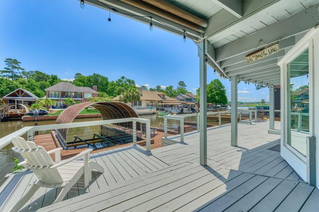 3142 Lazy Lake Lane, Montgomery, TX 77356