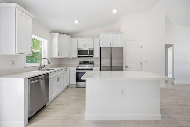 15649 SW 40TH STREET, Ocala, FL 34481