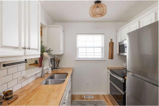 3840 Hutson Ave, Nashville, TN 37216