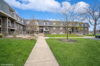 860 Winesap Court 308, Prospect Heights, IL 60070