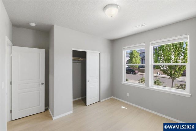 2764 NW Weather Stone St, Albany, OR 97321