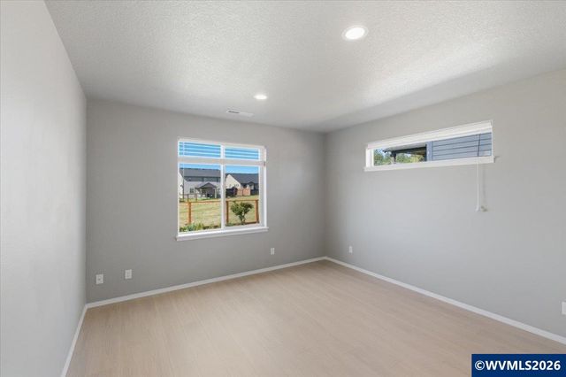 2764 NW Weather Stone St, Albany, OR 97321