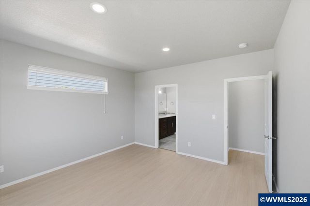 2764 NW Weather Stone St, Albany, OR 97321