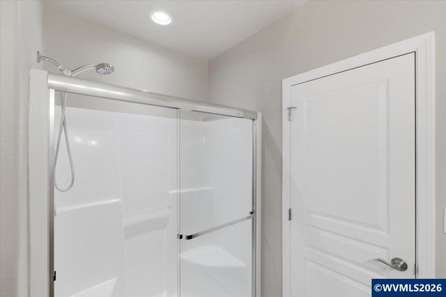 2764 NW Weather Stone St, Albany, OR 97321