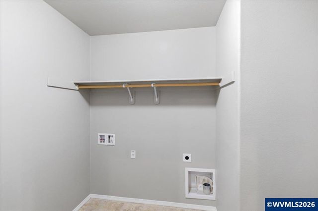 2764 NW Weather Stone St, Albany, OR 97321