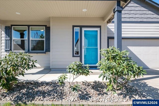 2764 NW Weather Stone St, Albany, OR 97321