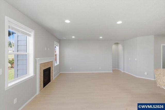 2764 NW Weather Stone St, Albany, OR 97321