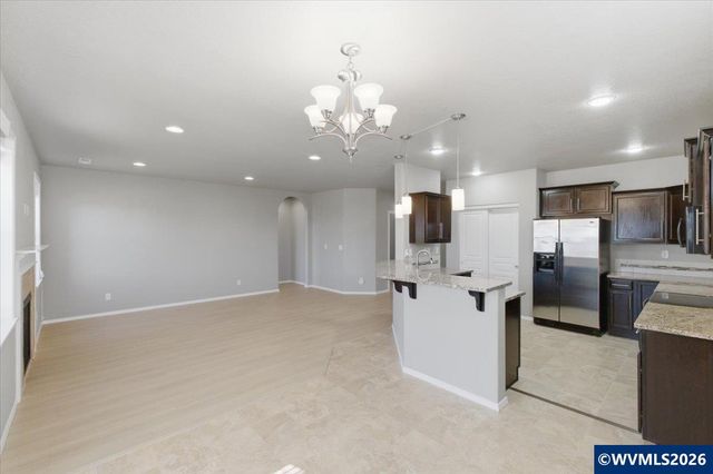2764 NW Weather Stone St, Albany, OR 97321