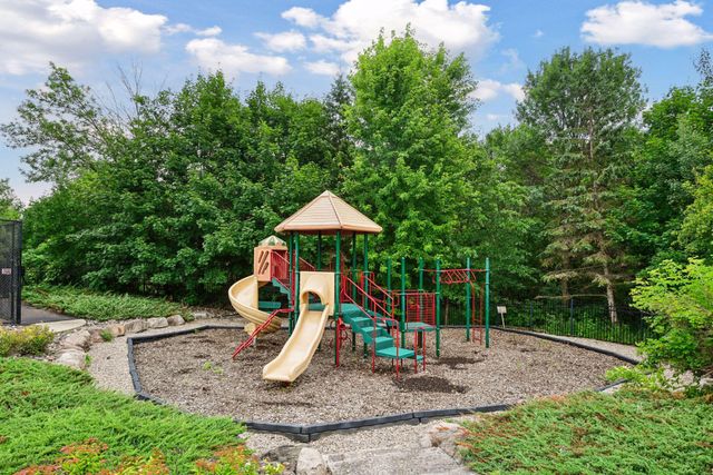 7474 Narcissus Lane N, Maple Grove, MN 55311