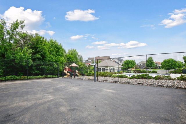 7474 Narcissus Lane N, Maple Grove, MN 55311