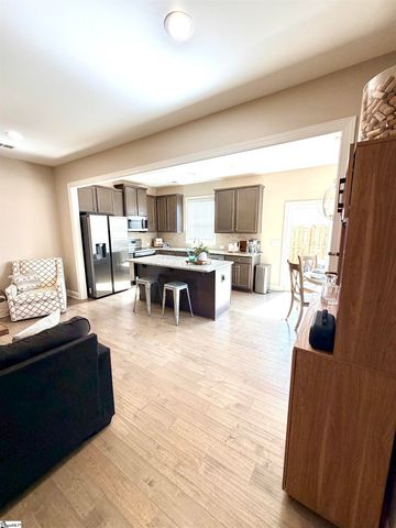 700 Wintergarden Place, Simpsonville, SC 29860