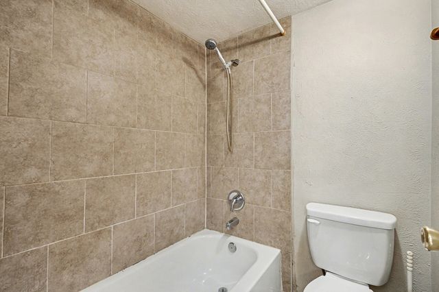 671 Stonewall Drive, Grand Prairie, TX 75052