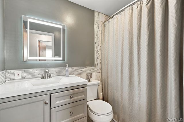 1364 Fairfax Avenue, North Tonawanda, NY 14120