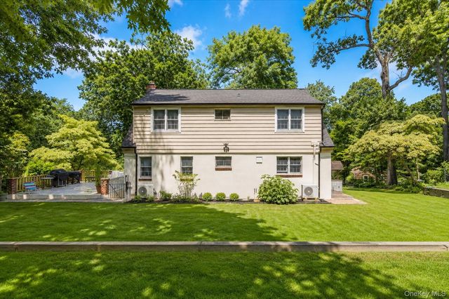 58 Elwood Road, Northport, NY 11768