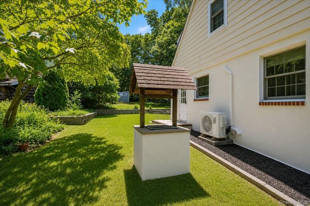 58 Elwood Road, Northport, NY 11768