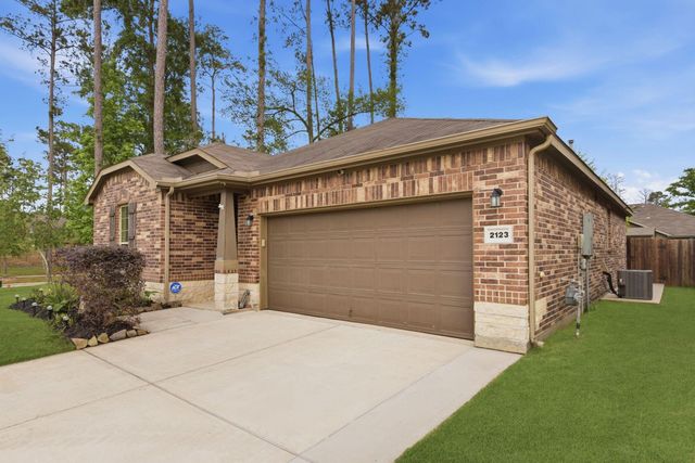 2123 Lost Timbers Drive, Conroe, TX 77304