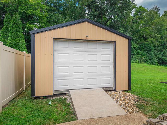 7540 Tia Court, Evansville, IN 47720