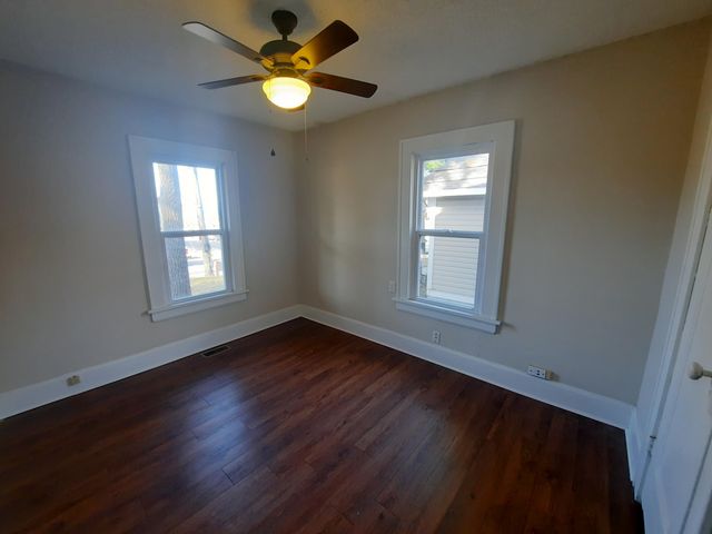 1012 S Fort Avenue, Springfield, MO 65807