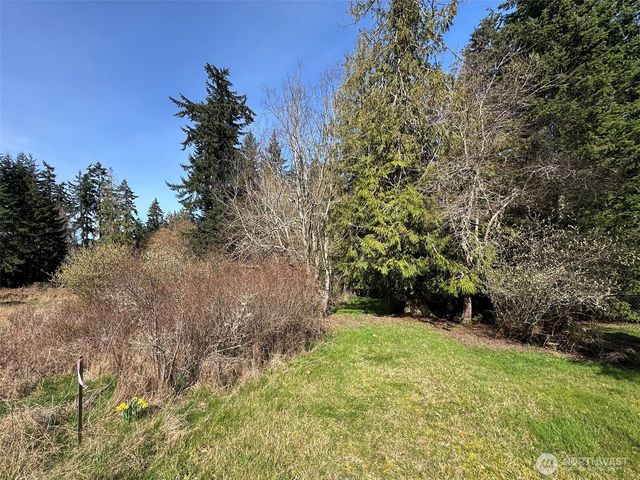 2211 Lindberg Road, Port Angeles, WA 98362