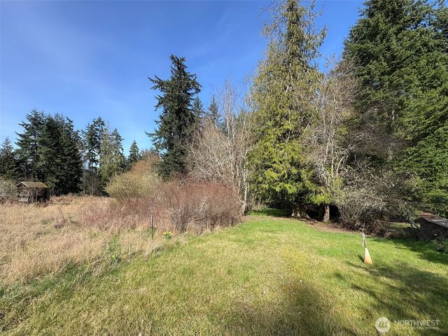 2211 Lindberg Road, Port Angeles, WA 98362