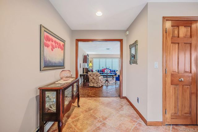 17 N Durkee Lane, East Patchogue, NY 11772