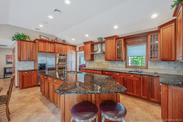 17 N Durkee Lane, East Patchogue, NY 11772