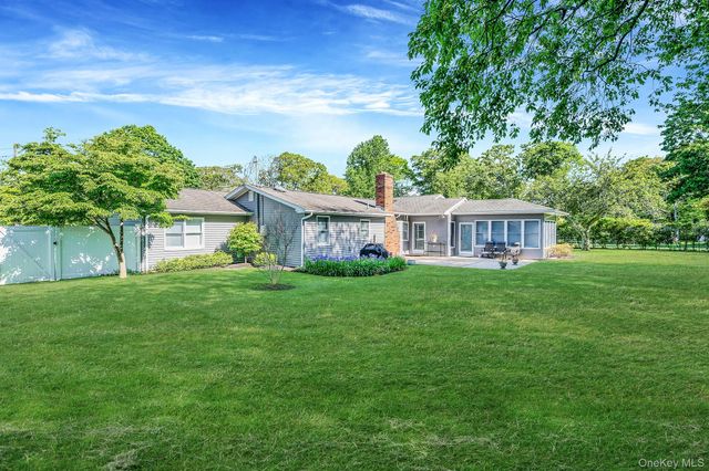 17 N Durkee Lane, East Patchogue, NY 11772