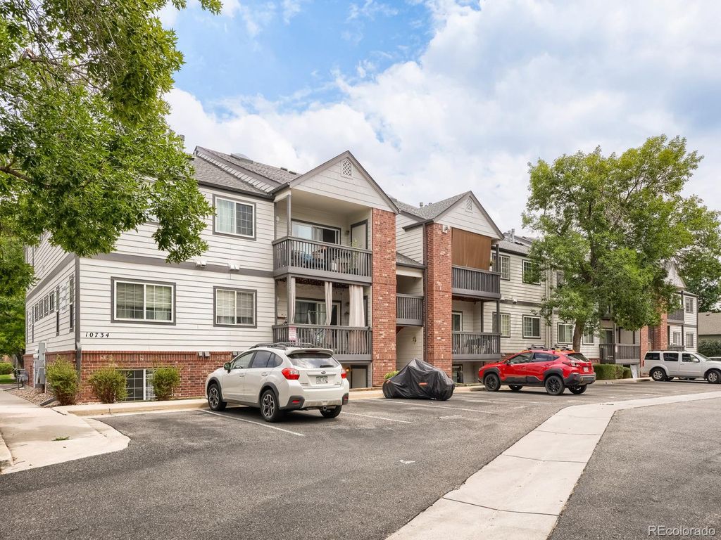 10734 W 63rd Place 104, Arvada, CO 80004