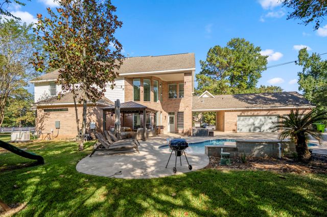 33319 White Oak Court, Magnolia, TX 77354