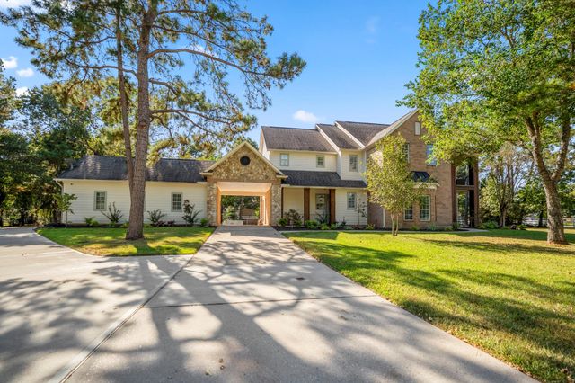 33319 White Oak Court, Magnolia, TX 77354