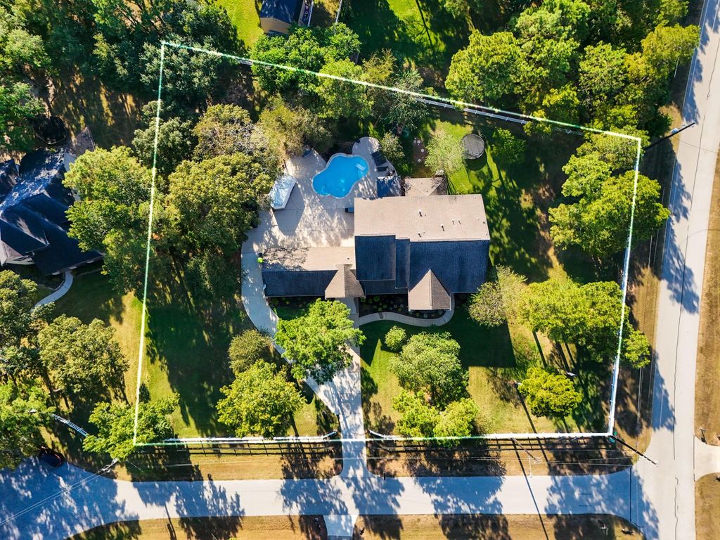 33319 White Oak Court, Magnolia, TX 77354