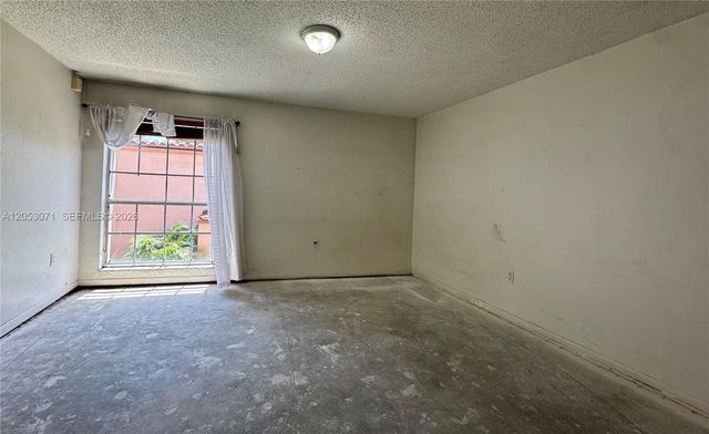 7208 Fairway Dr I14, Miami Lakes, FL 33014