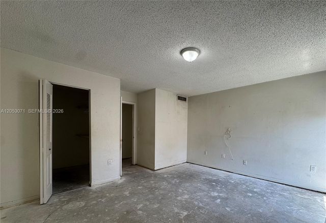 7208 Fairway Dr I14, Miami Lakes, FL 33014