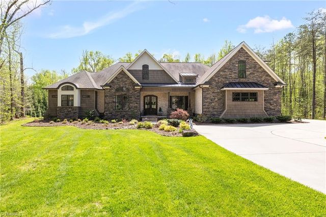 7297 Lees Ridge Road, Oak Ridge, NC 27310