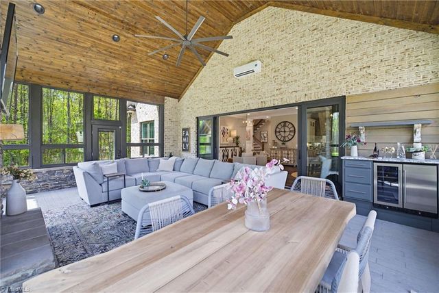 7297 Lees Ridge Road, Oak Ridge, NC 27310