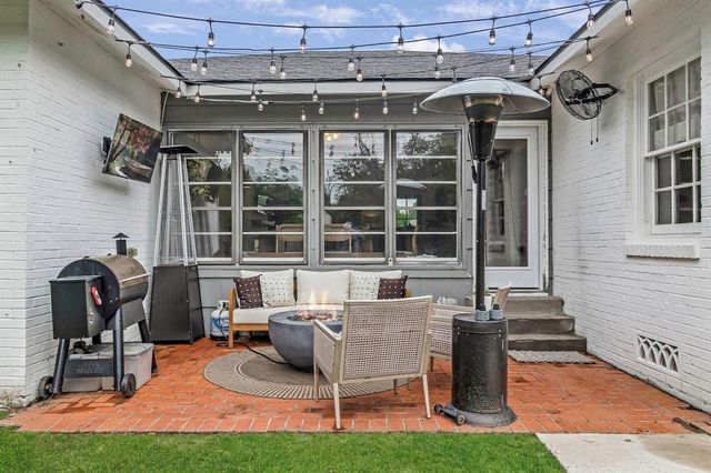 716 E Main Street, Madisonville, TX 77864