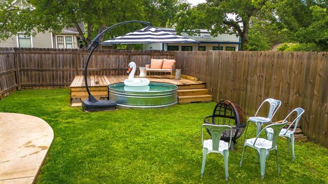 716 E Main Street, Madisonville, TX 77864