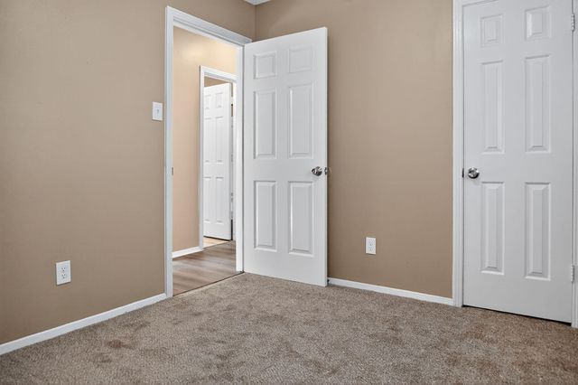 547 W RAINES RD, Memphis, TN 38109