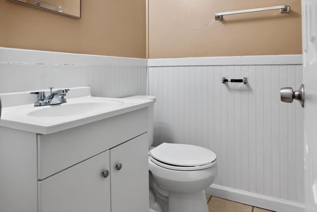 547 W RAINES RD, Memphis, TN 38109