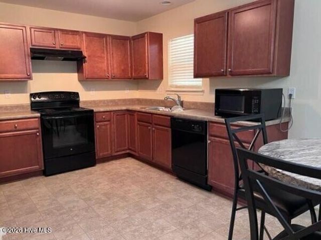 1431 Gate Hill Road SE, Bolivia, NC 28422